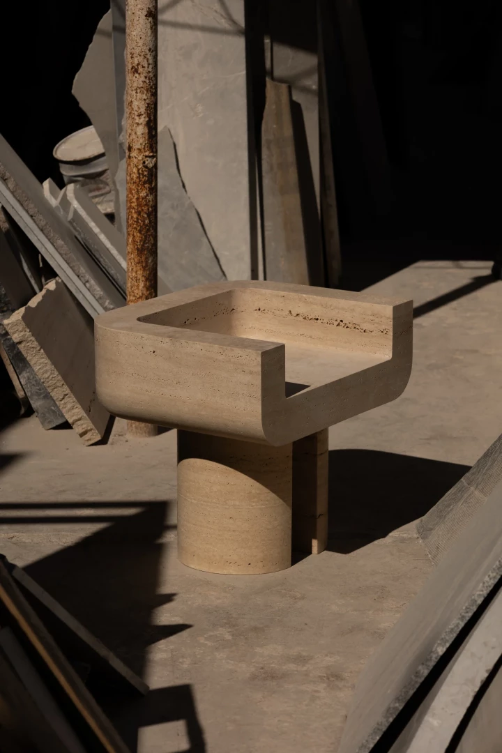 M_001 Chair - Image 7