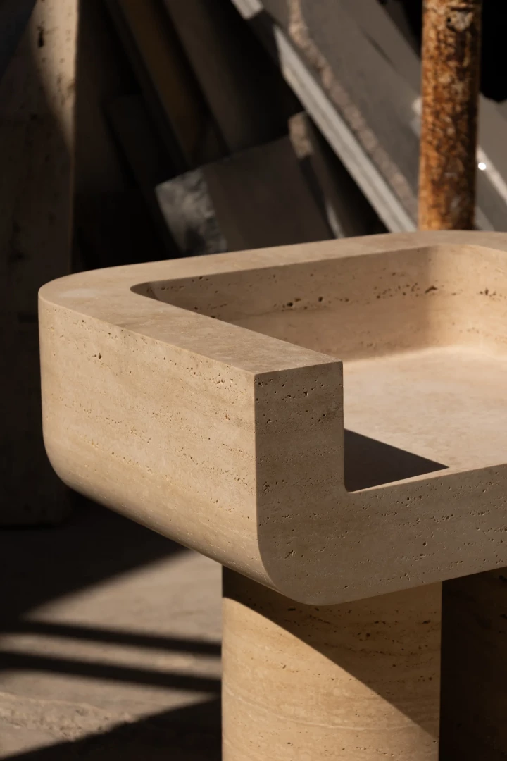 M_001 Chair - Image 8