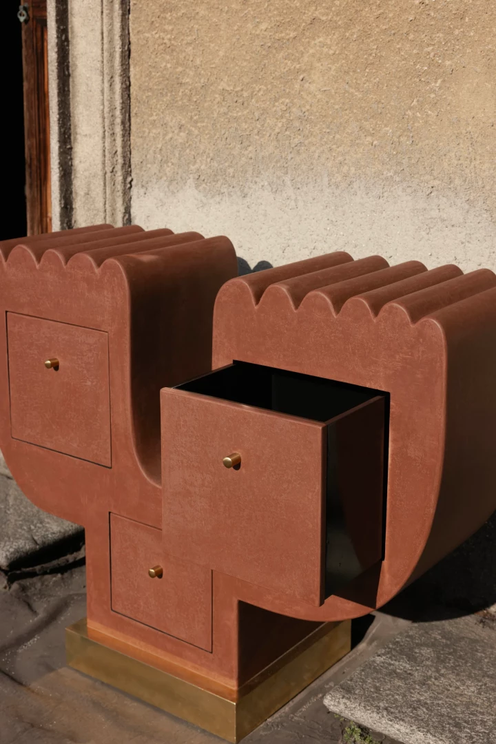 The Castilla Console