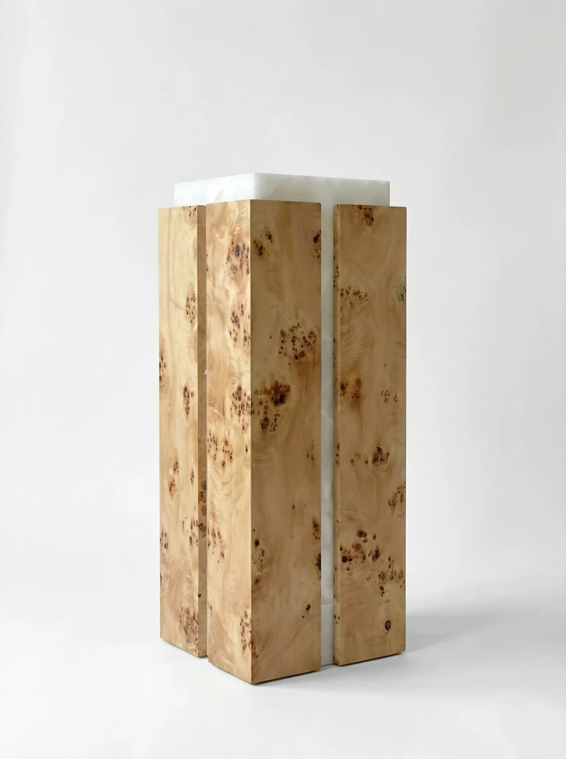Como plinth - Image 2