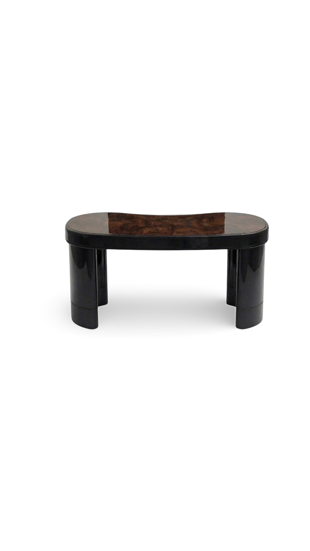 Nicola Desk