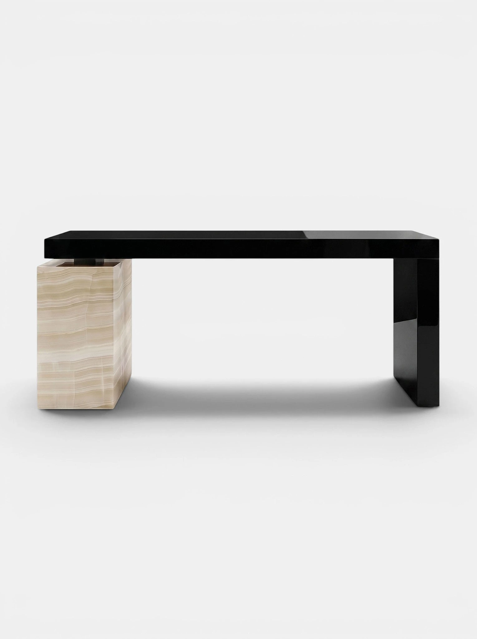 Nina Desk