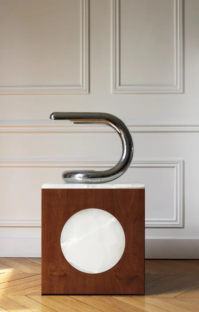 Rino walnut table Ivory Onyx