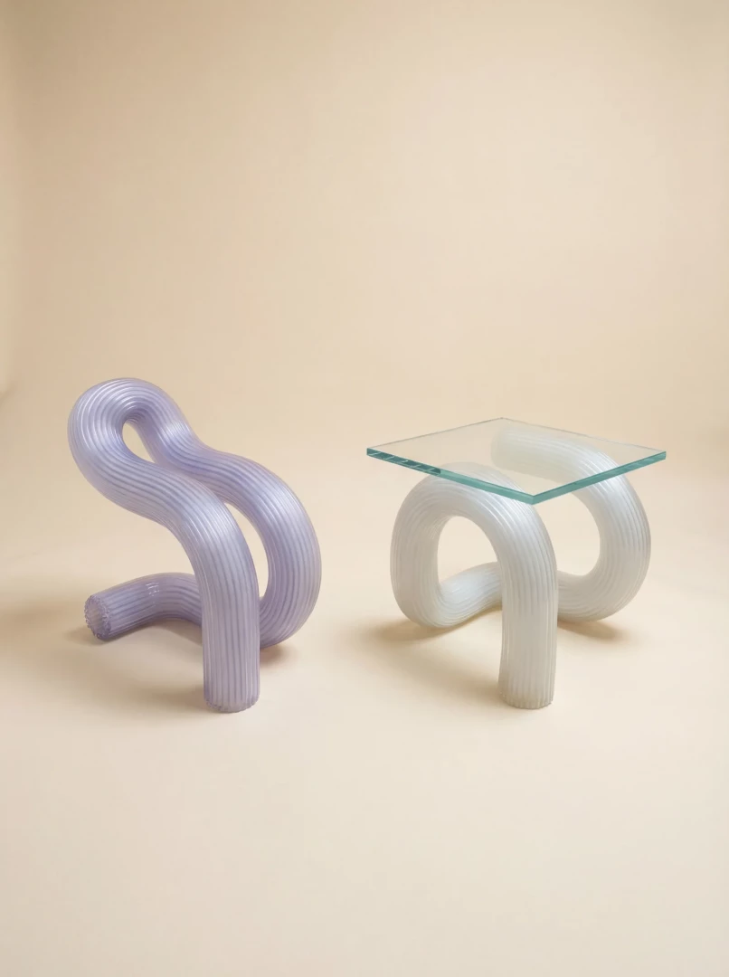 ULU Chair Transparent - Image 4